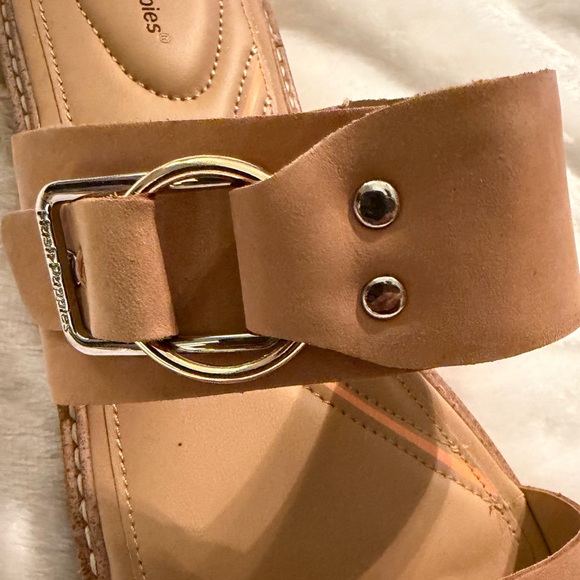 Hushpuppies Tan Slide Sandals with Buckle - Picture 4 of 8